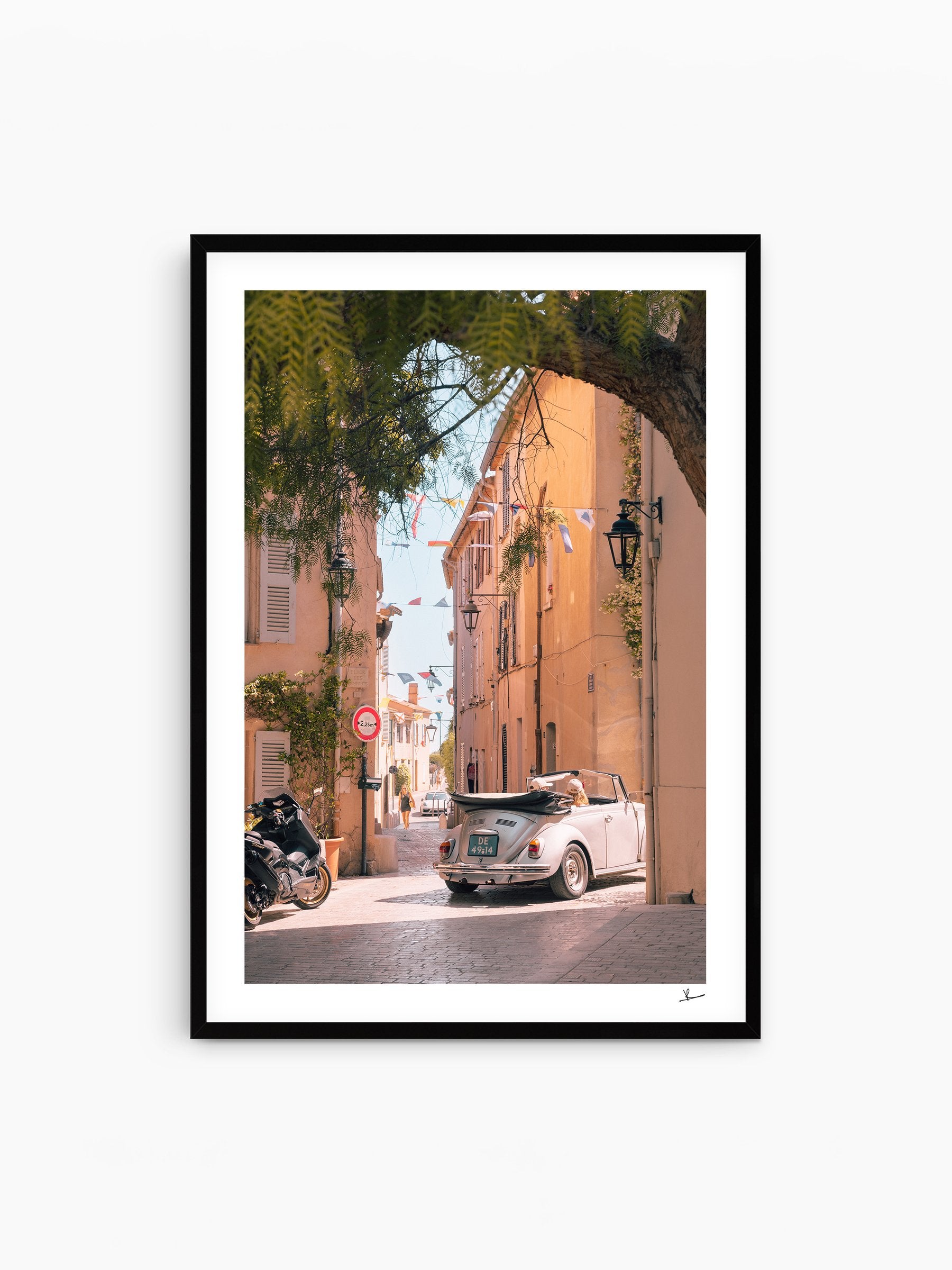 Black Frame