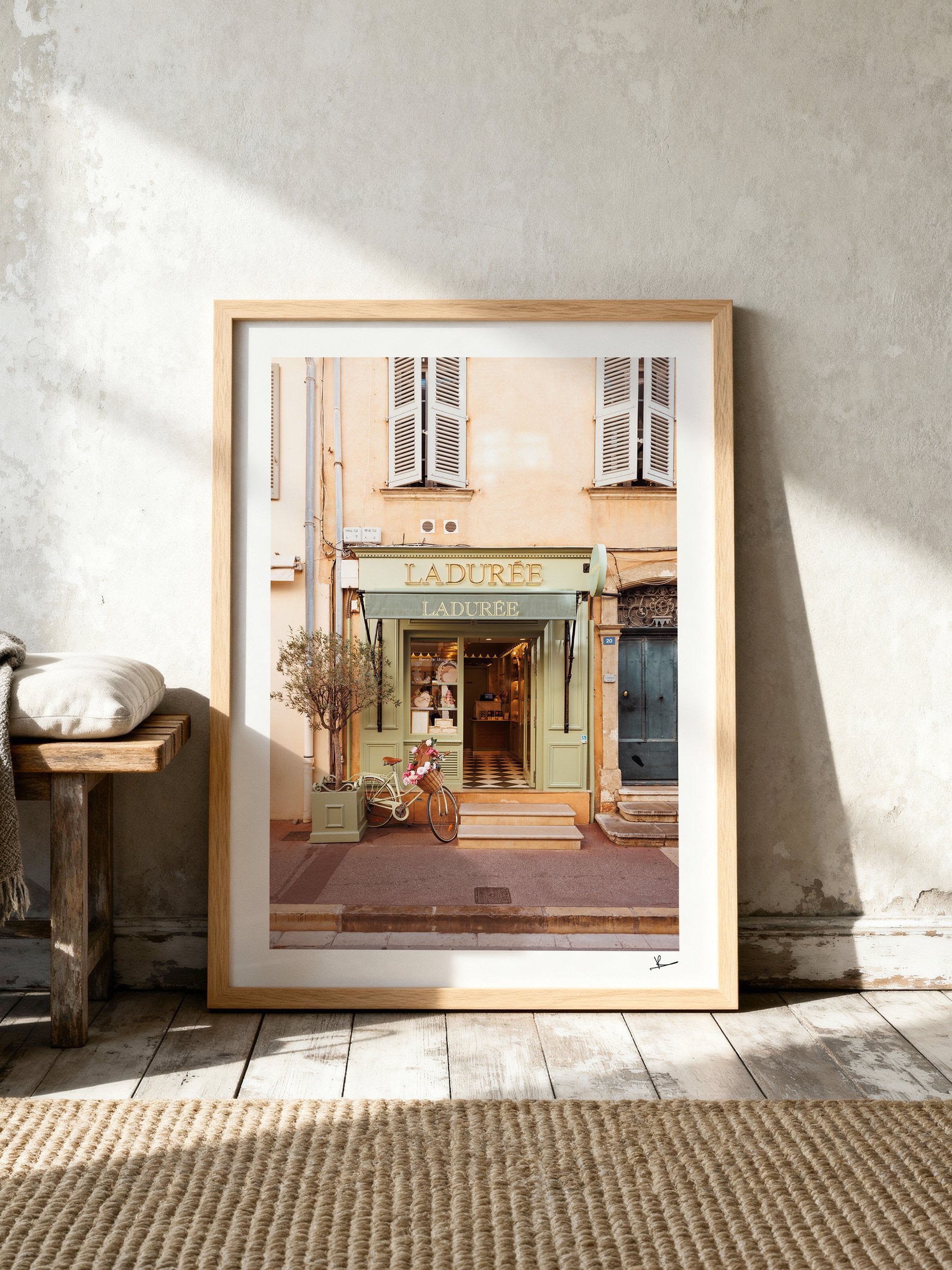 Mockup-Portrait-02