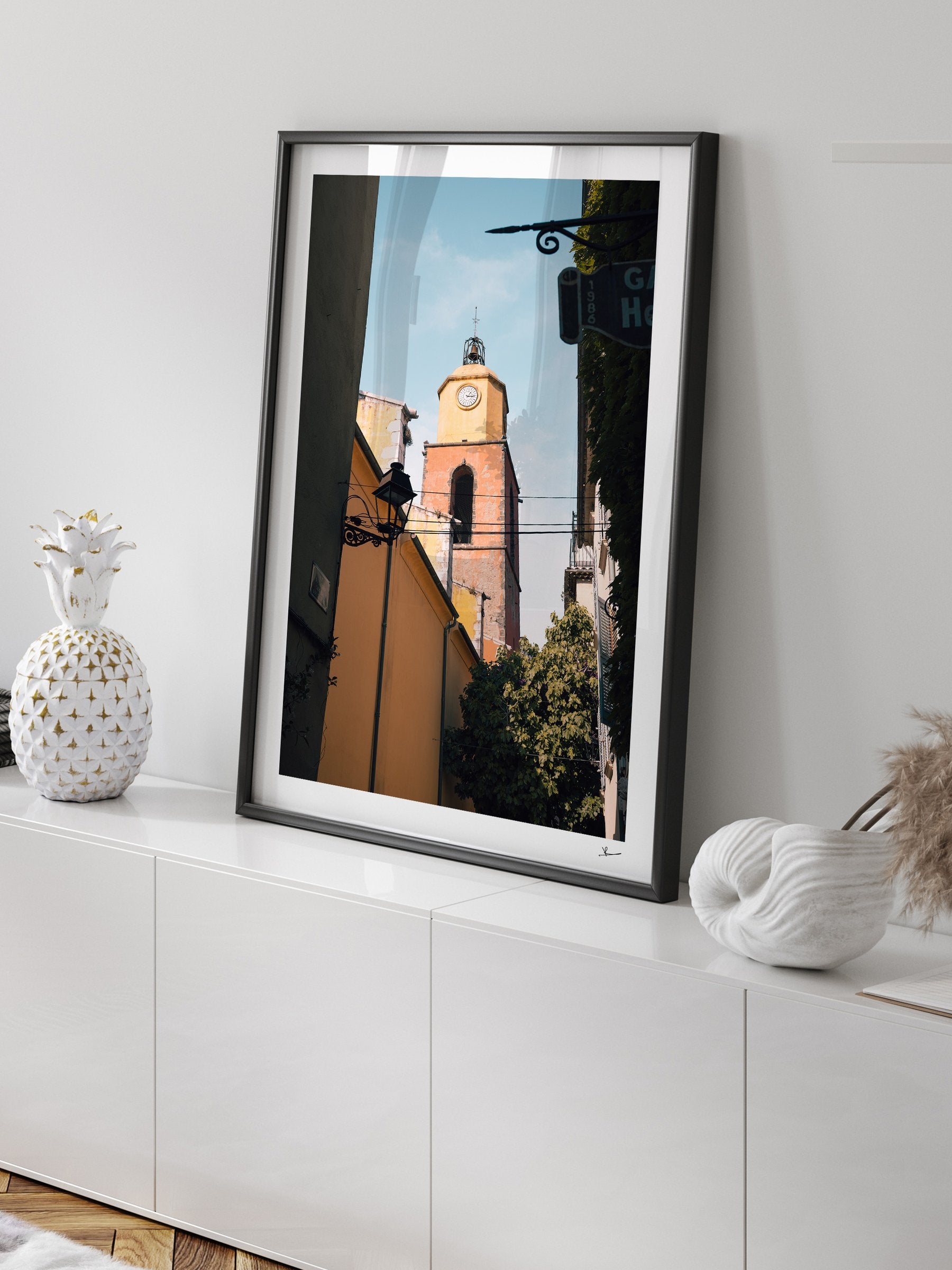 Mockup-Portrait-04