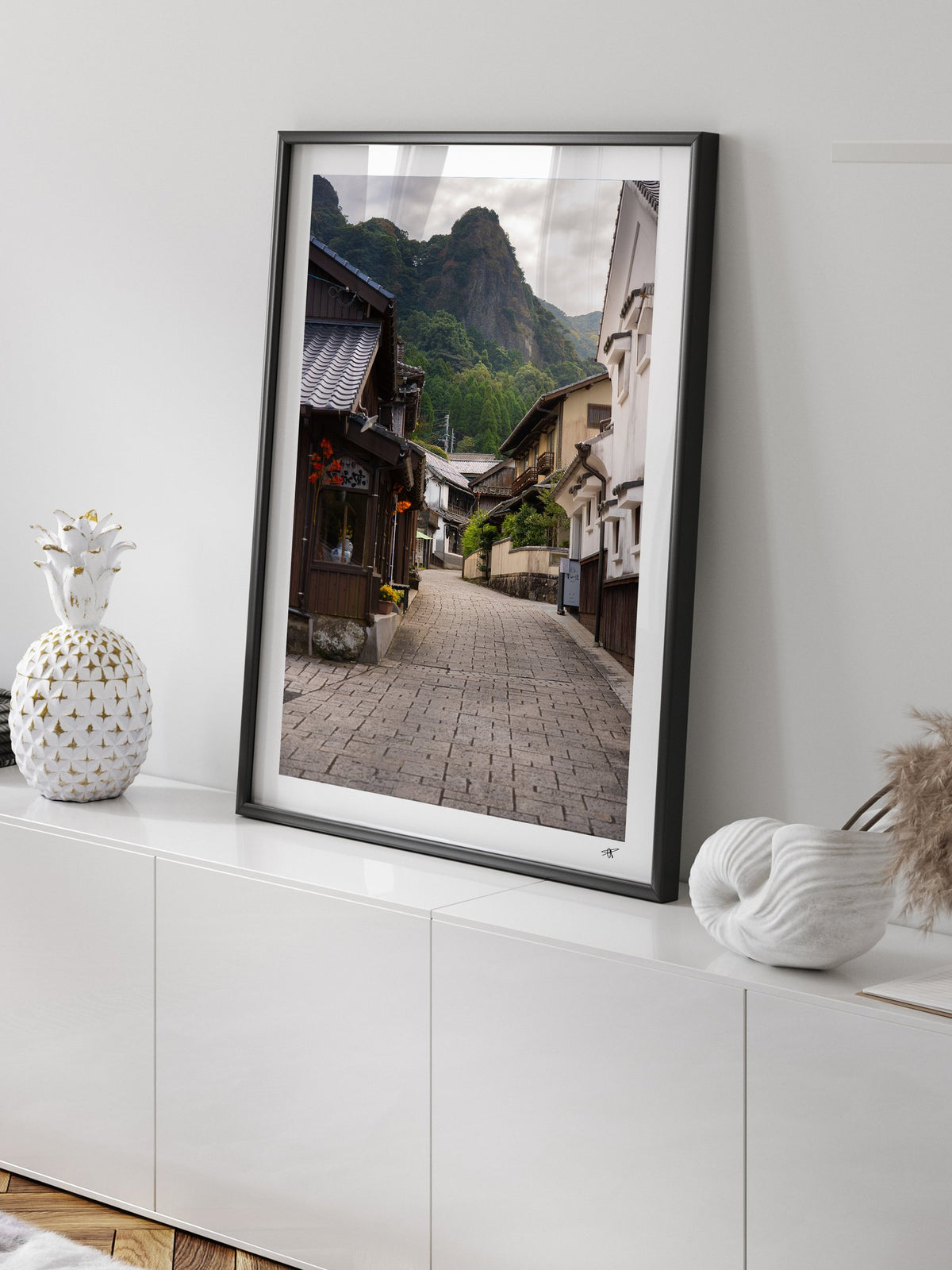 Mockup-Portrait-04