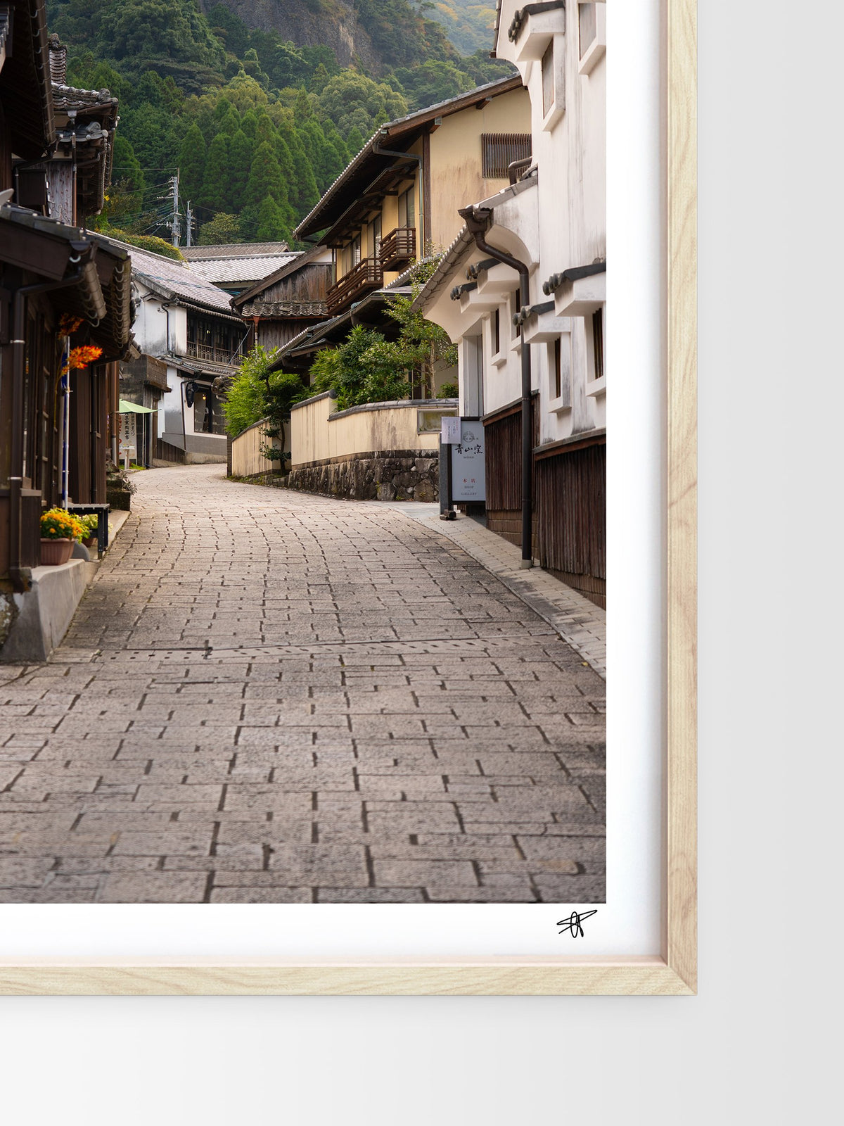 Mockup-Portrait-07