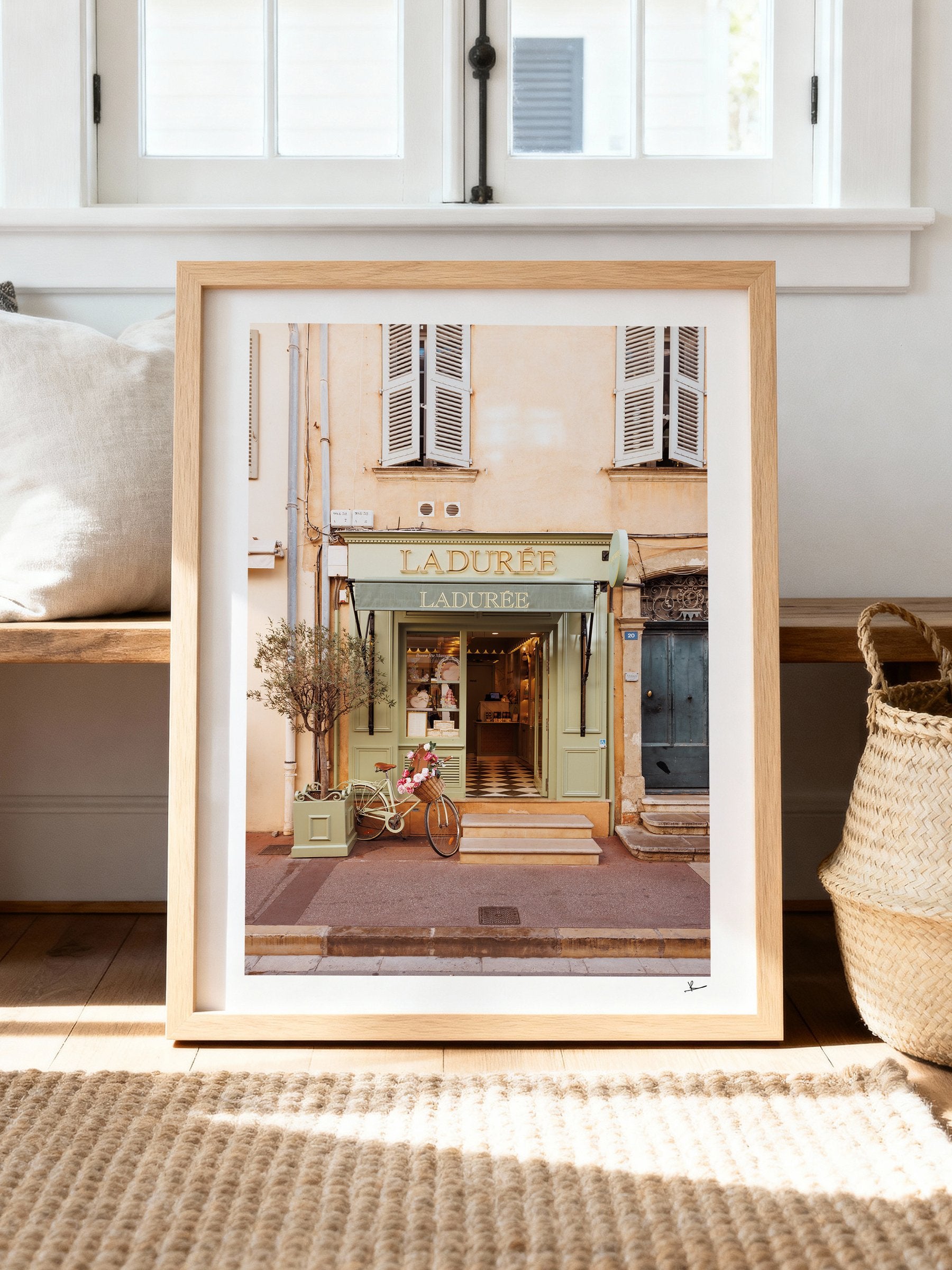 Mockup-Portrait-12